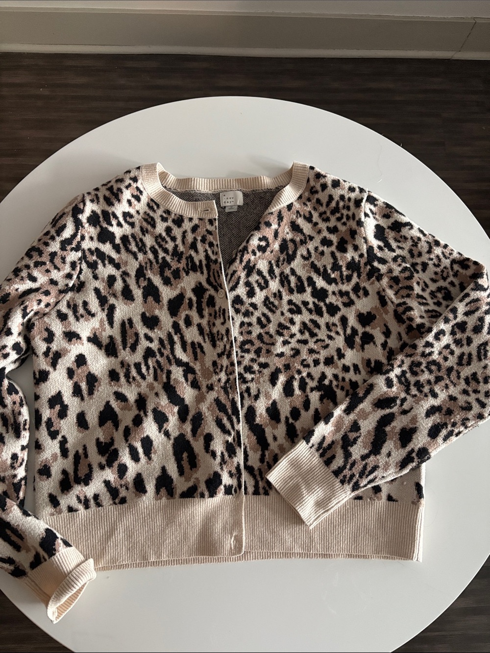 Women’s Leopard Print Zip-Front Cardigan - Beige/Black
